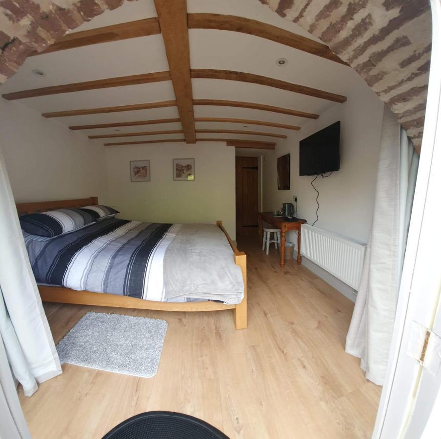 Swan House Tea Room And Bed & Breakfast Lydney Exteriör bild