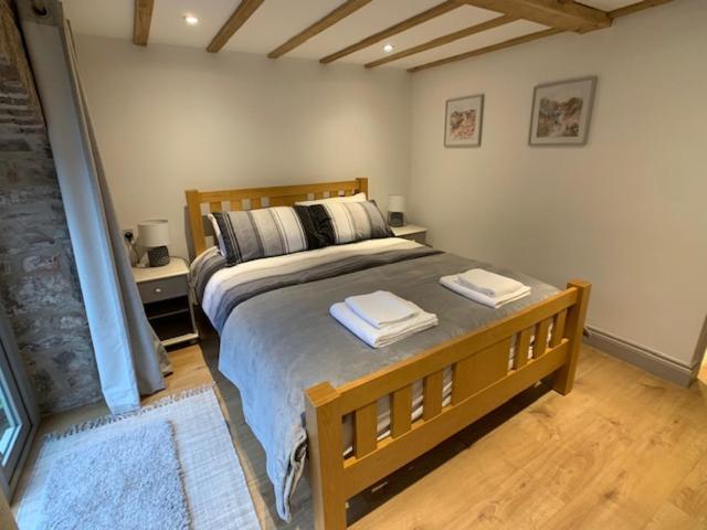 Swan House Tea Room And Bed & Breakfast Lydney Exteriör bild
